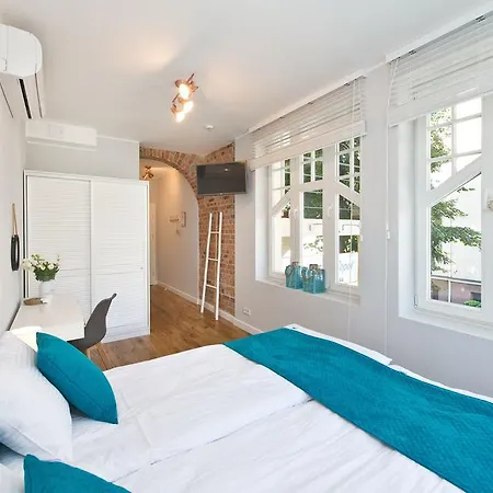 Navy Group - Port Accommodatie bij particulieren